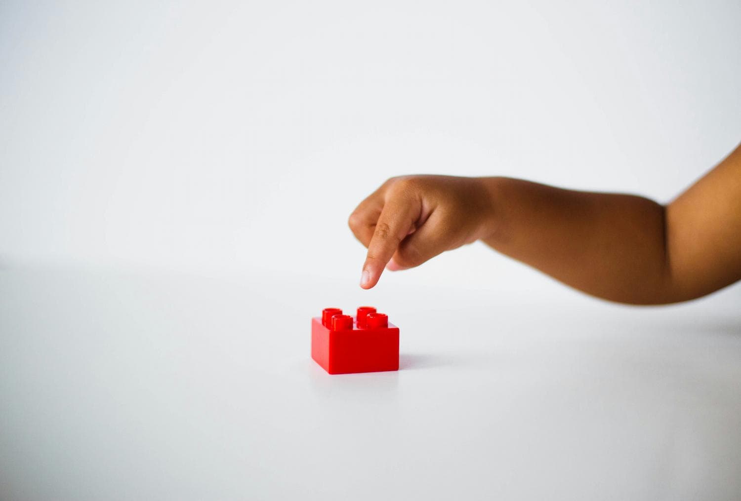 ABA therapist working with child using evidence-based strategies